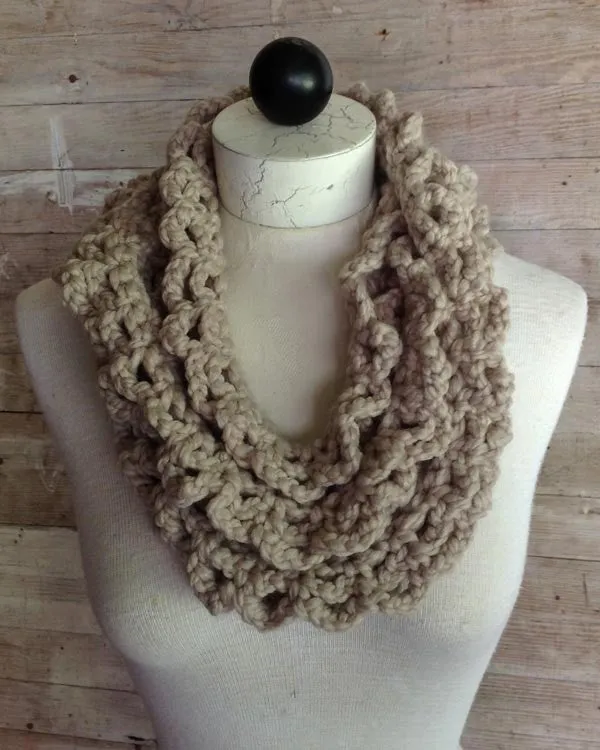 30-Minute Infinity Scarves Set 2 Crochet Pattern